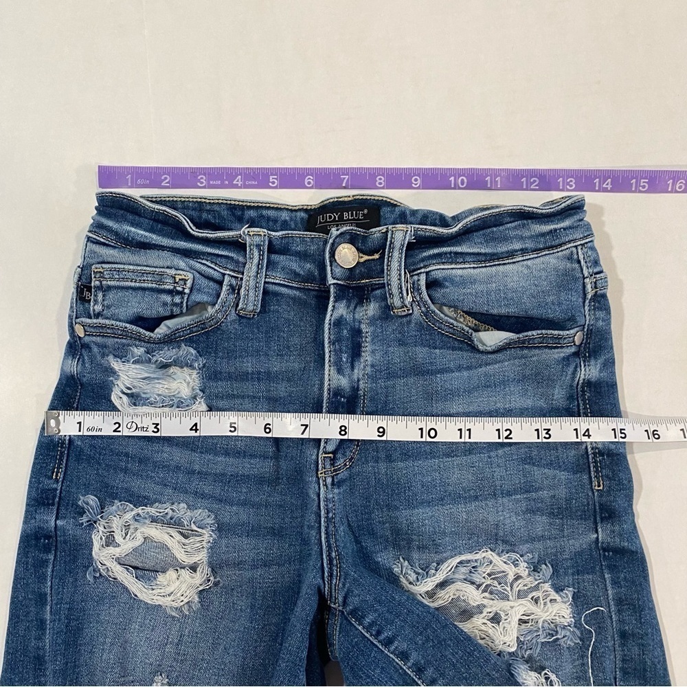 Judy Blue Casual Knee-Length Pencil Shorts - Picture 6 of 7